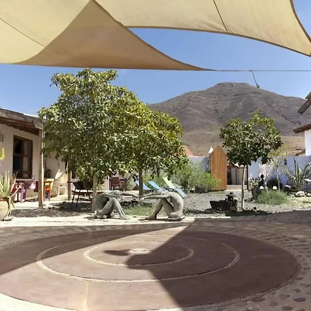 Апартаменты Luna - Eco Retreat Artis Tirma Тарахалехо